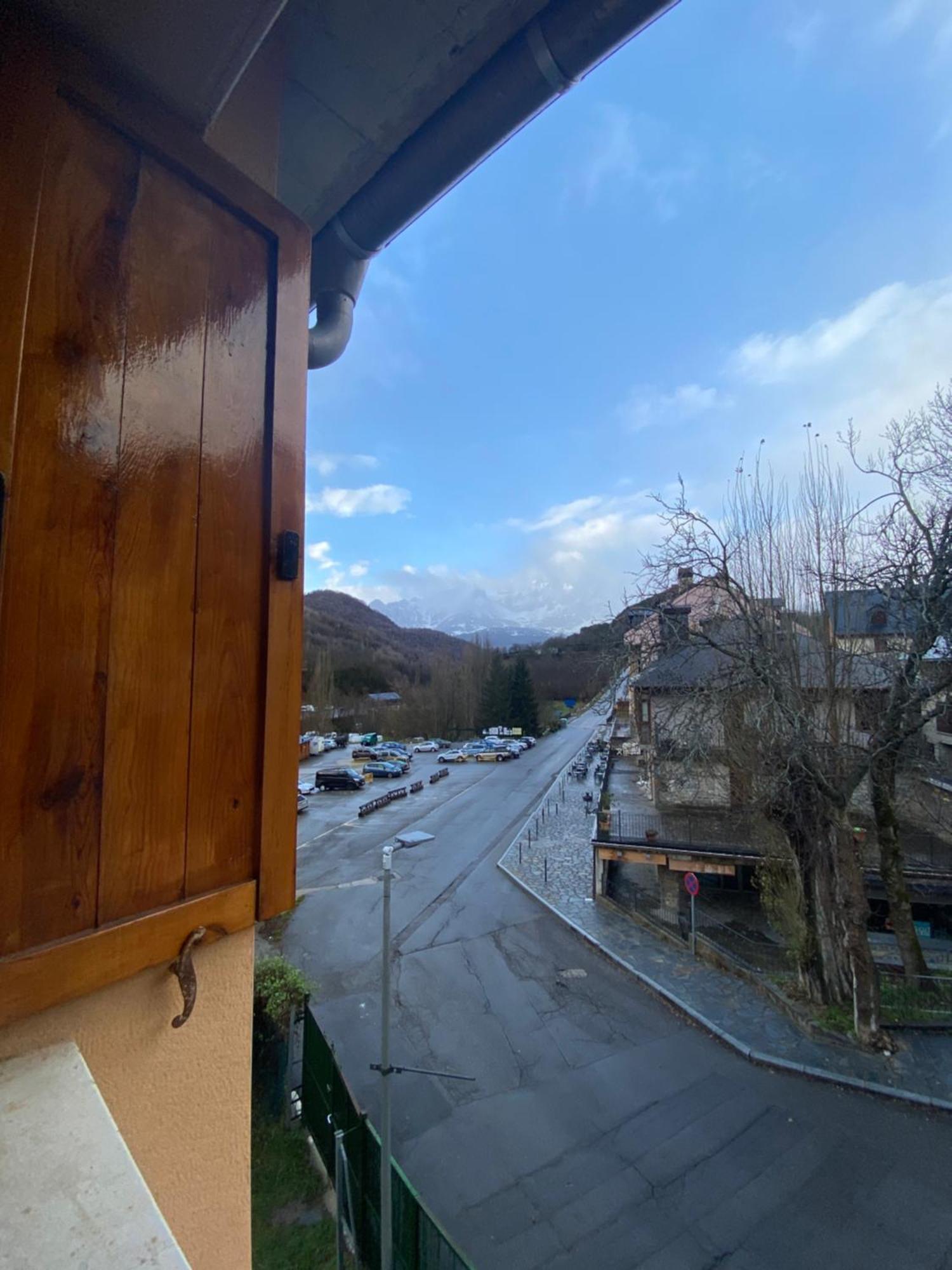 Casa Orval Leilighet Panticosa Eksteriør bilde